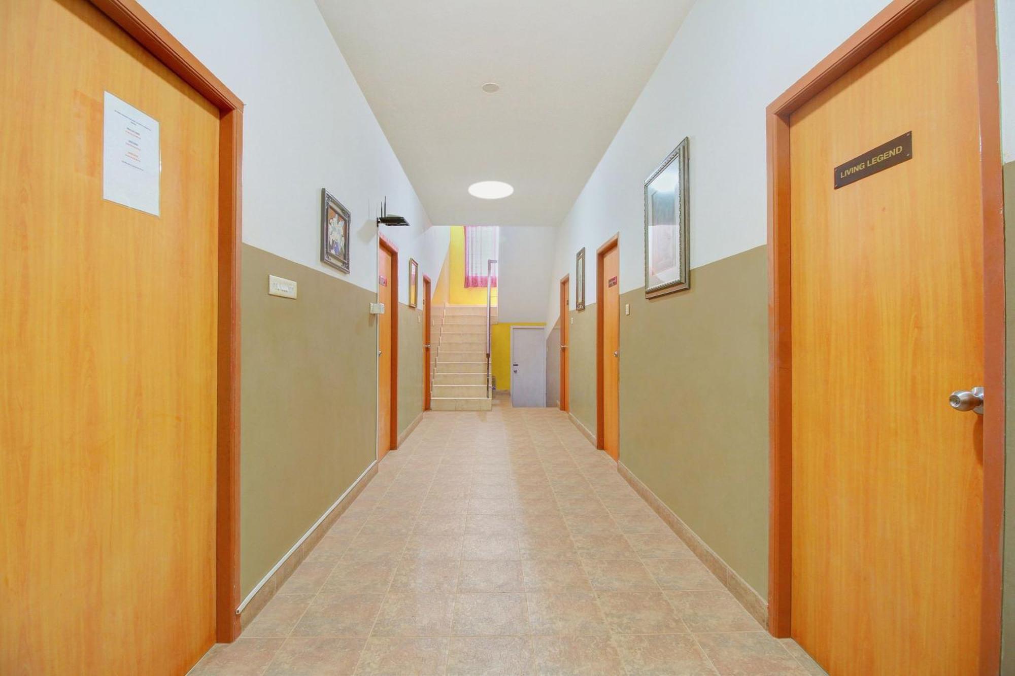 OYO 3318 Hibiscus Guest House Chennai Exterior foto