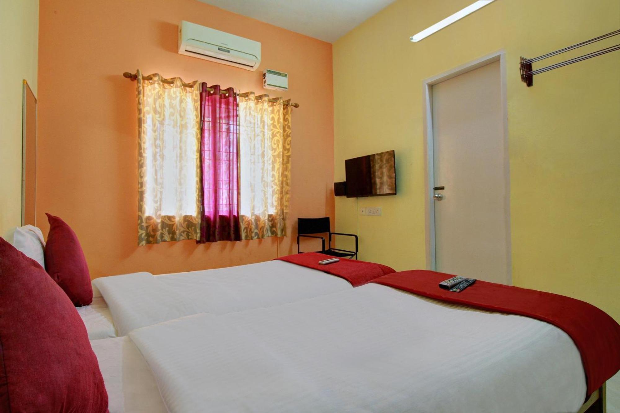 OYO 3318 Hibiscus Guest House Chennai Exterior foto