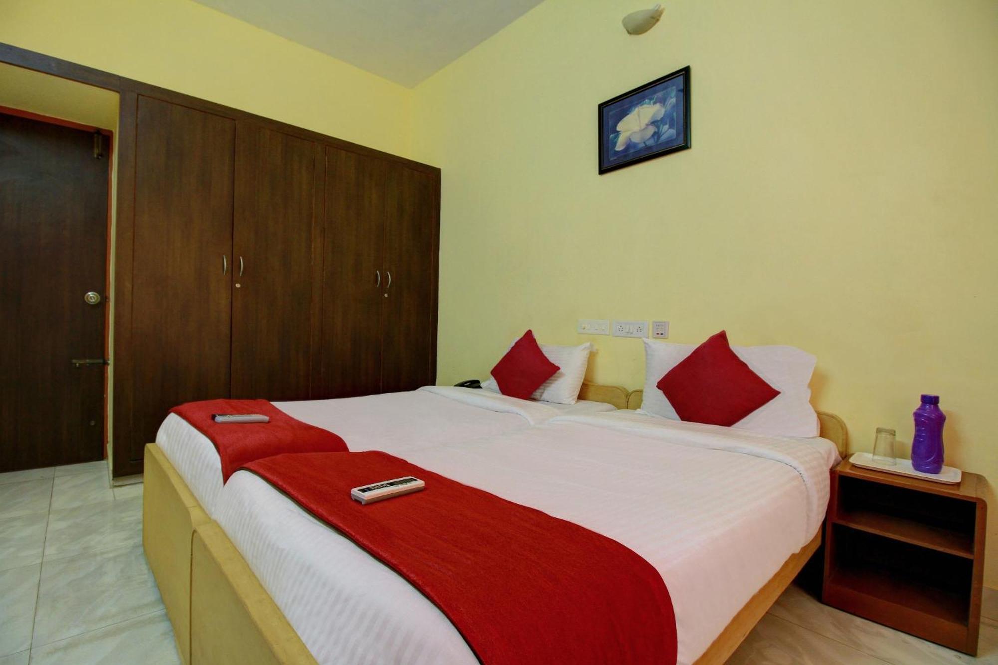 OYO 3318 Hibiscus Guest House Chennai Exterior foto