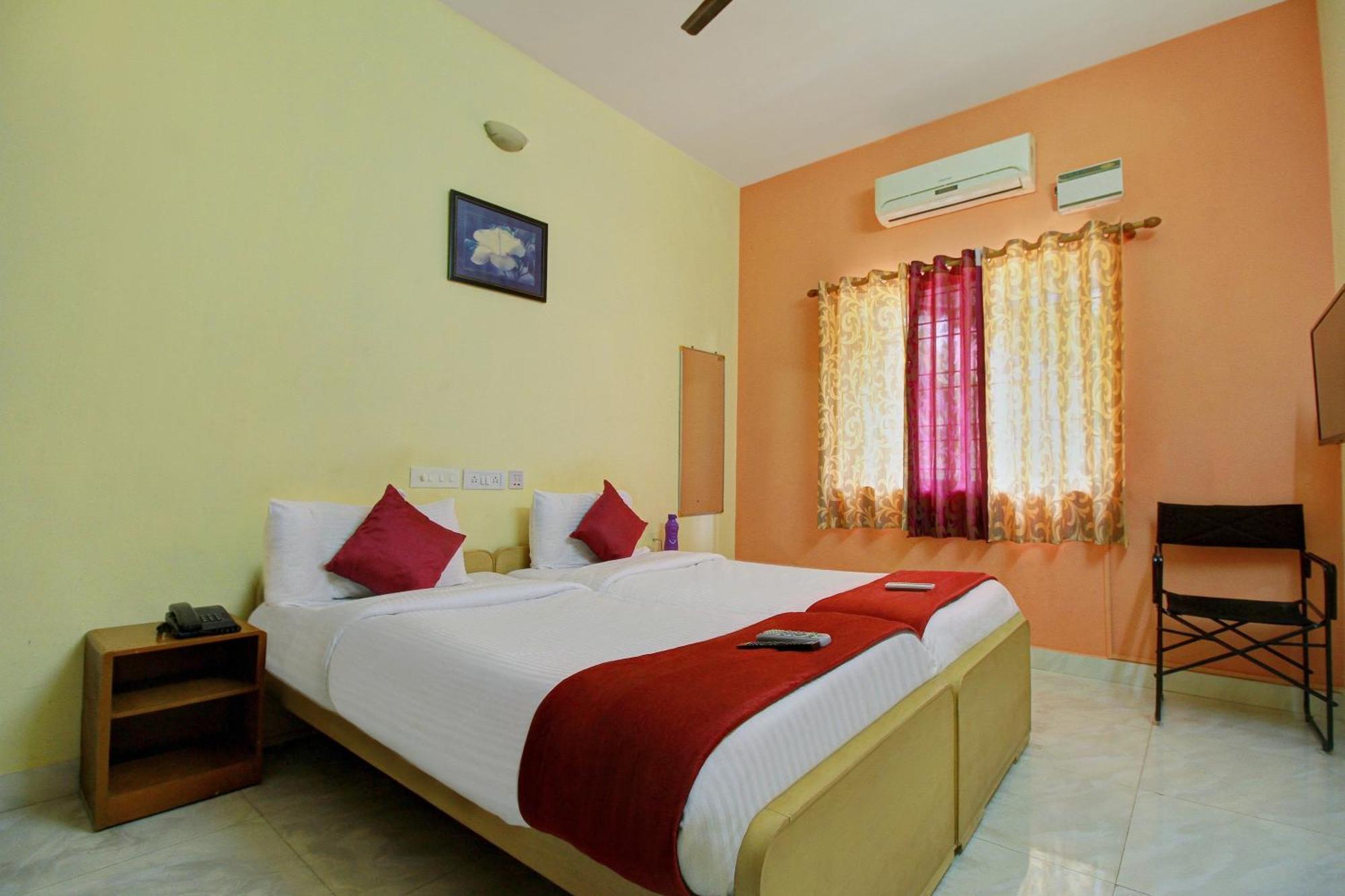 OYO 3318 Hibiscus Guest House Chennai Exterior foto