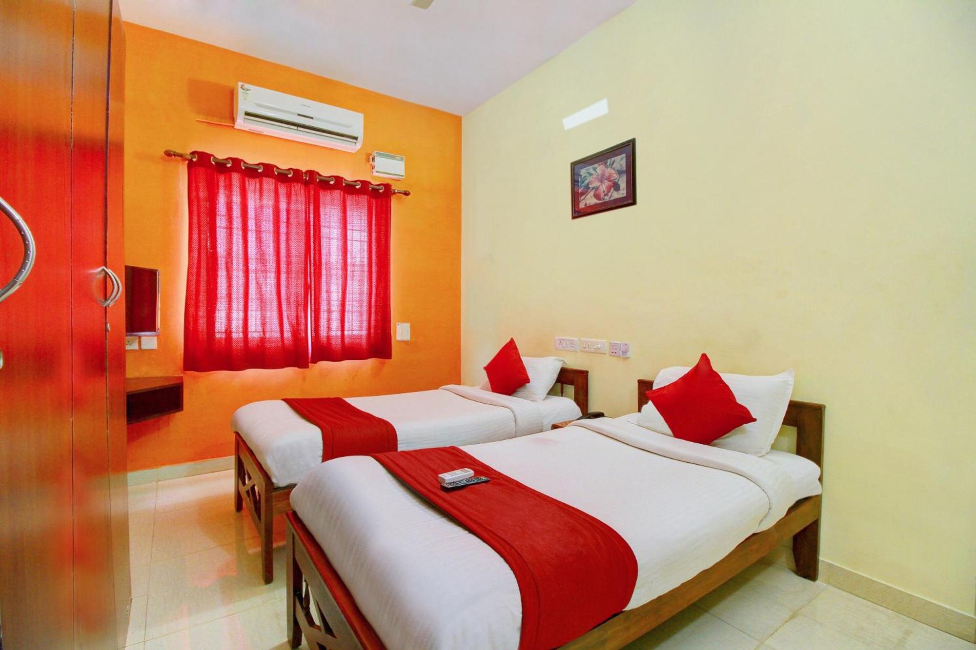OYO 3318 Hibiscus Guest House Chennai Exterior foto